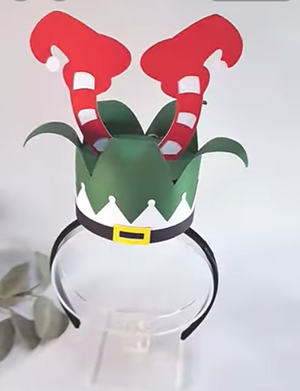 Let’s Make a Paper Christmas Elf Hat – Festive & Fun DIY Craft!